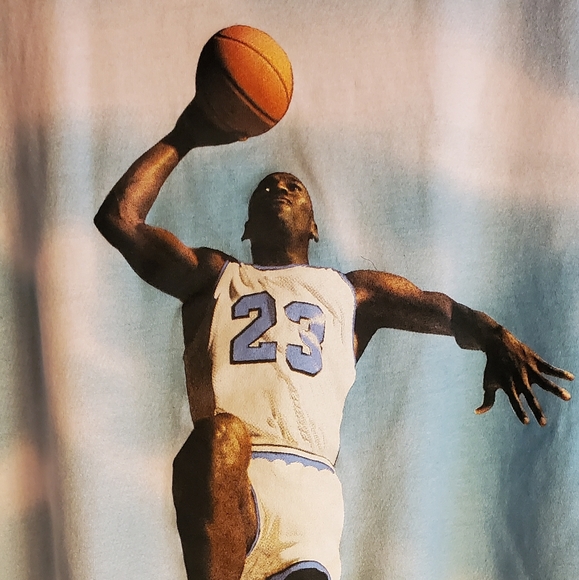 Michael Jordan shirt - Picture 2 of 3